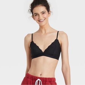 Black Lace Bralette Size M Colsie